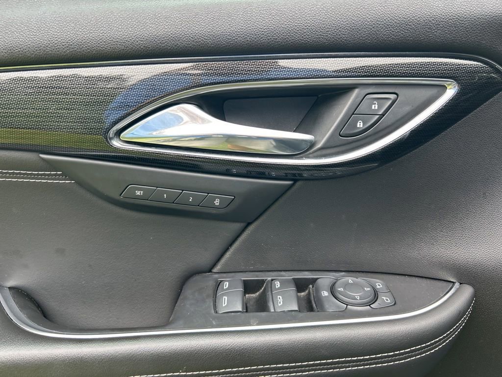 Used 2023 Buick Envision Essence image 13