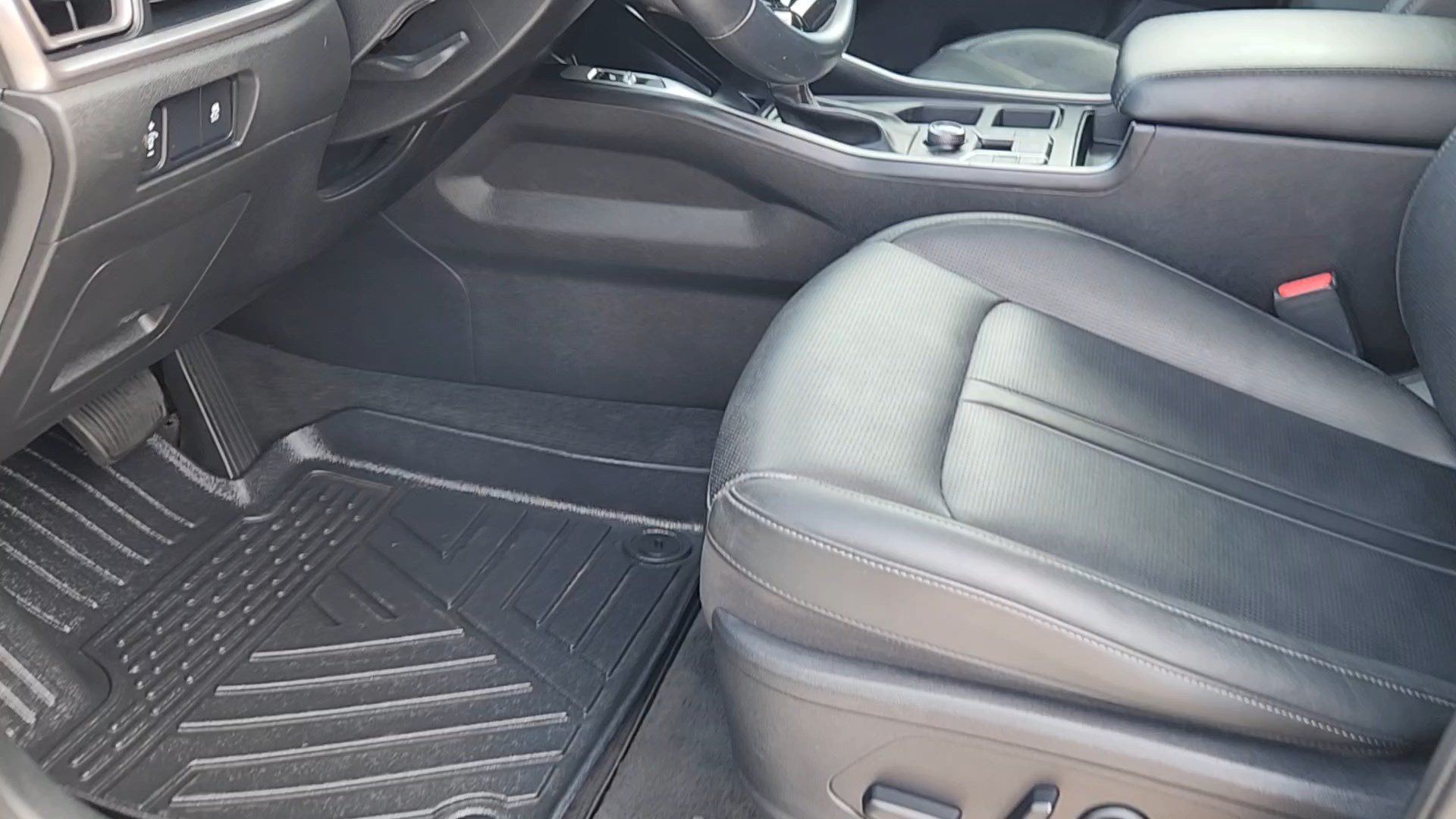 Used 2024 Kia Sorento S AWD/4WD image 26