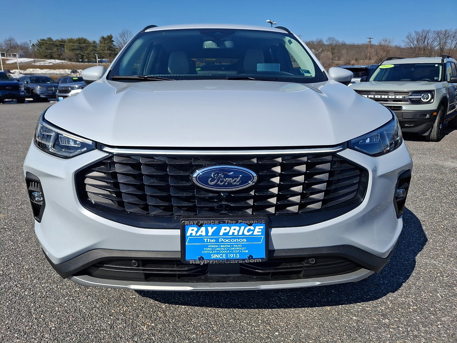 Certified 2025 Ford Escape Platinum w/ Premium Technology Package image 7