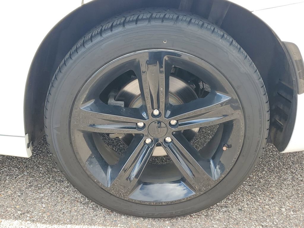 Used 2018 Dodge Charger R/T image 5