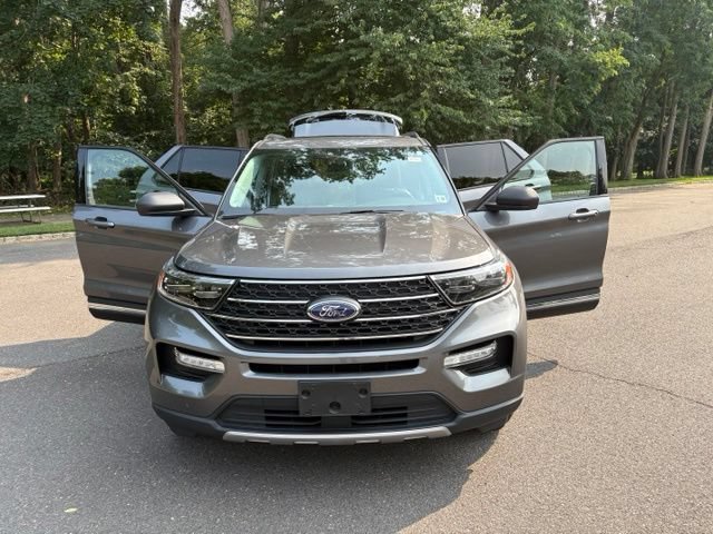 Certified 2022 Ford Explorer XLT w/ Equipment Group 202A AWD/4WD image 23