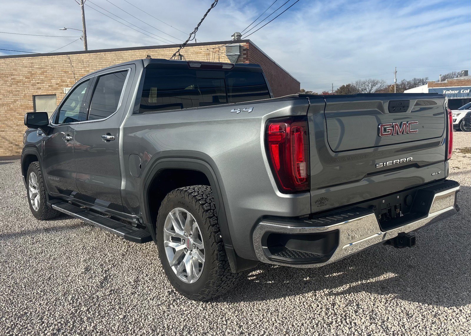 Used 2021 GMC Sierra 1500 SLT w/ SLT Premium Package image 3