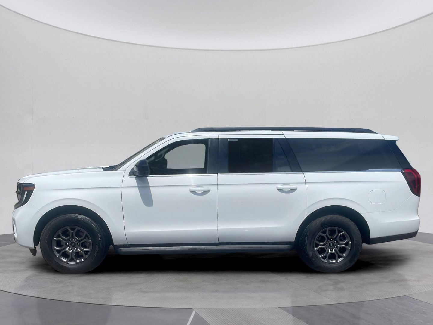 Certified 2025 Ford Expedition Max Active AWD/4WD image 2