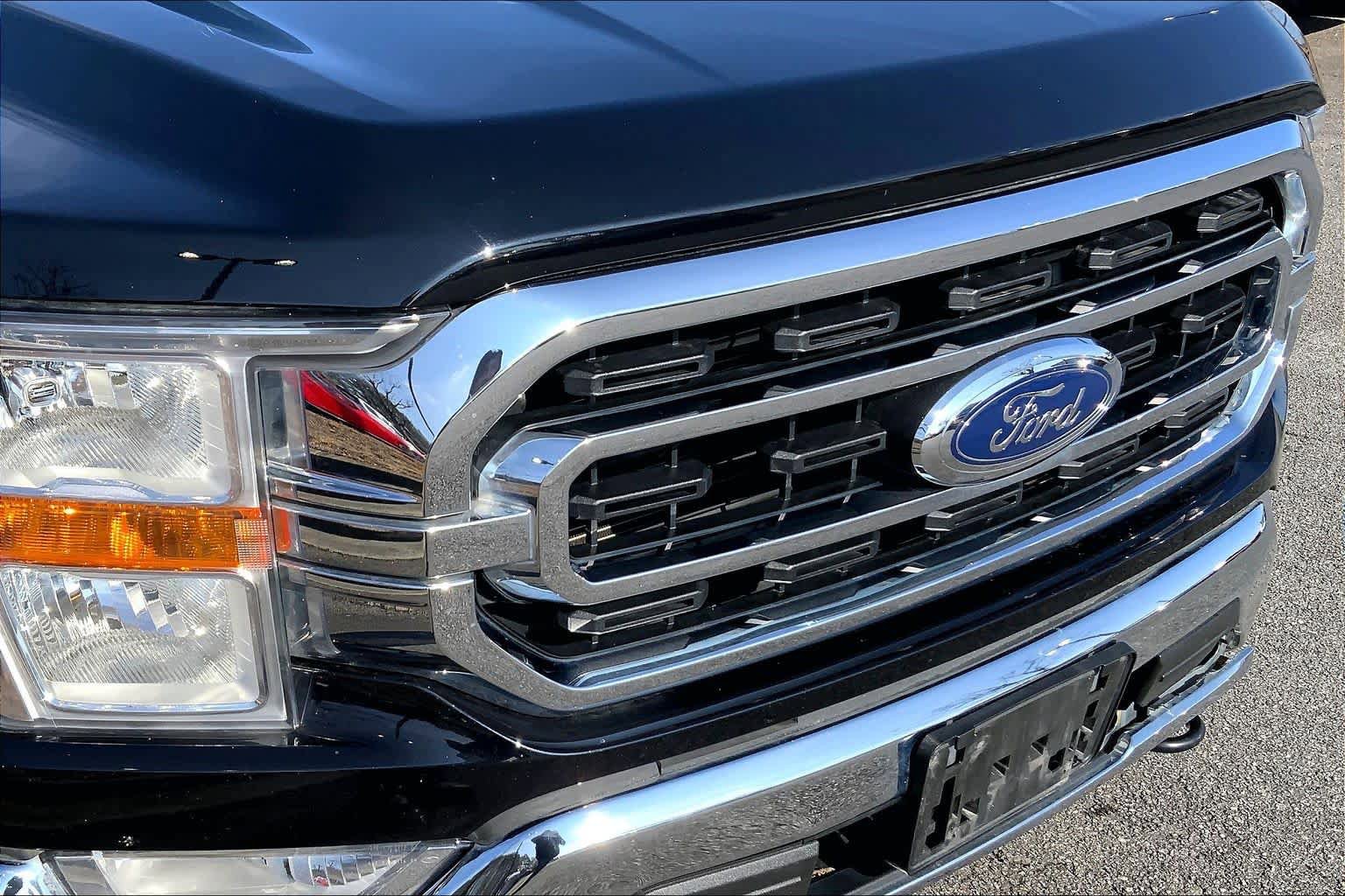 Certified 2022 Ford F150 XLT w/ XTR Package AWD/4WD image 29