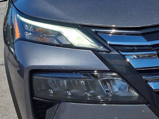Used 2024 Nissan Rogue S FWD image 9