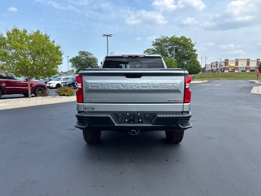 Used 2024 Chevrolet Silverado 1500 ZR2 AWD/4WD image 7