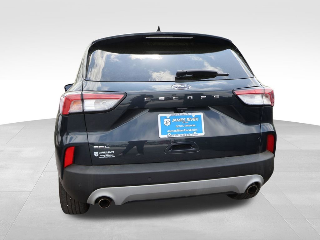 Certified 2022 Ford Escape SEL FWD image 8