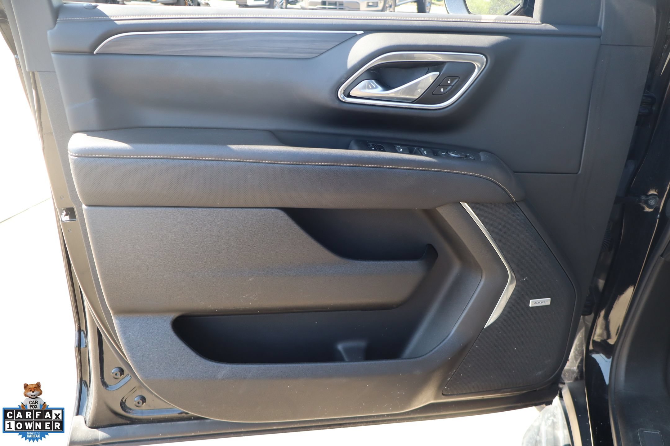 Used 2024 GMC Yukon SLT RWD image 13