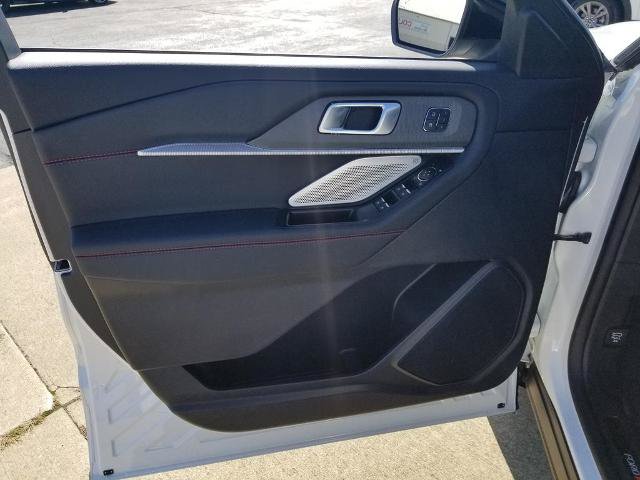 Certified 2025 Ford Explorer ST AWD/4WD image 12