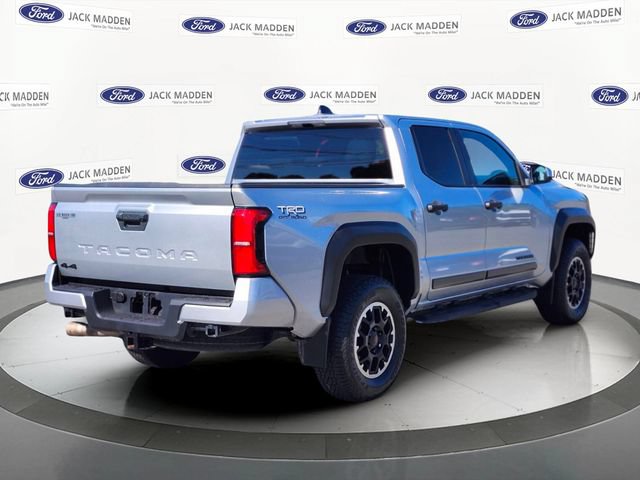 Used 2024 Toyota Tacoma TRD Off-Road AWD/4WD image 5
