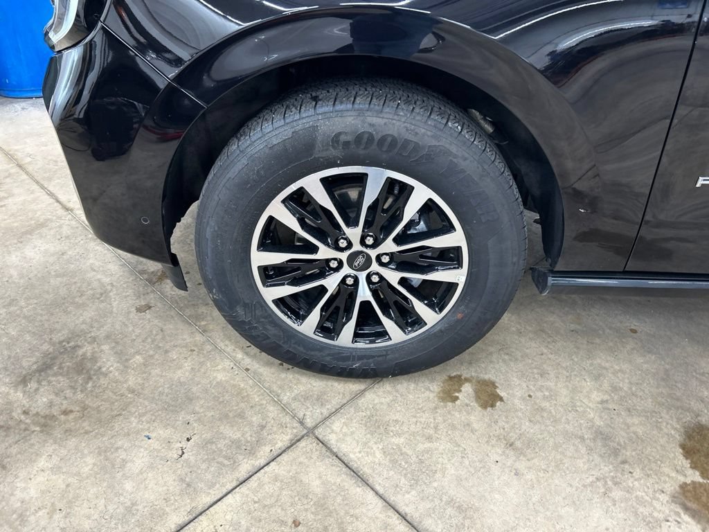 Certified 2025 Ford Expedition Max Platinum AWD/4WD image 36