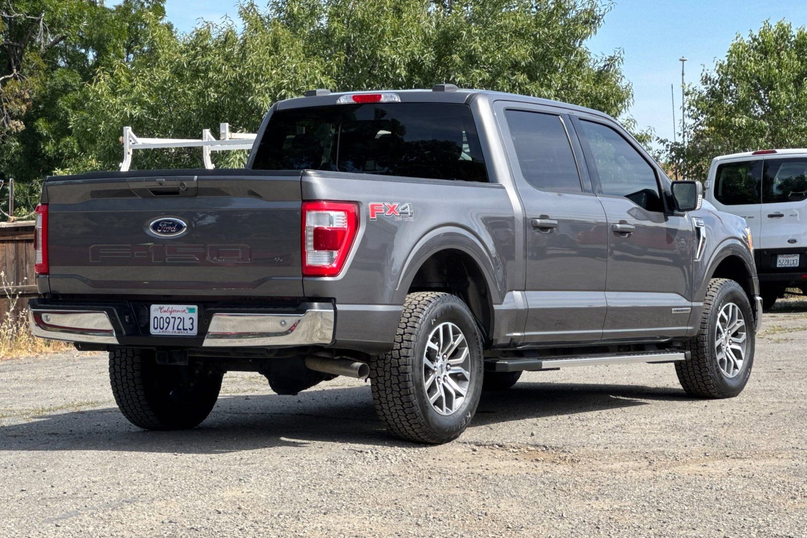 Certified 2022 Ford F150 Lariat w/ Equipment Group 501A Mid AWD/4WD image 4