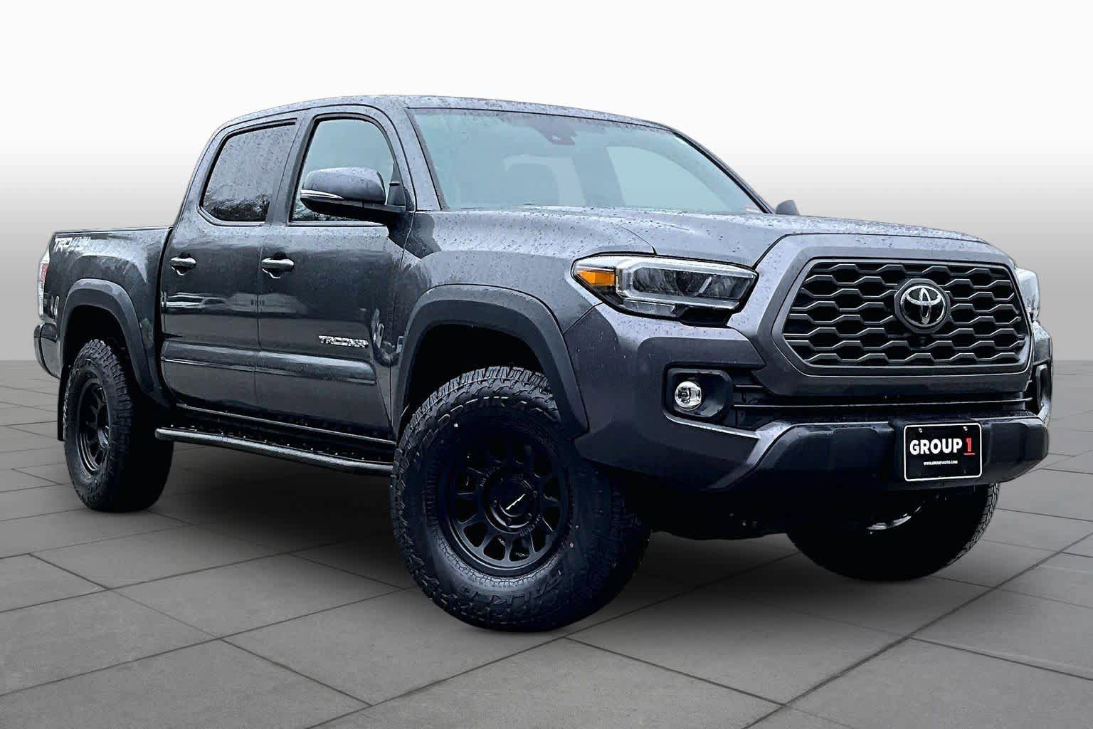 Used 2023 Toyota Tacoma TRD Off-Road w/ TRD Premium Off Road Package AWD/4WD image 3
