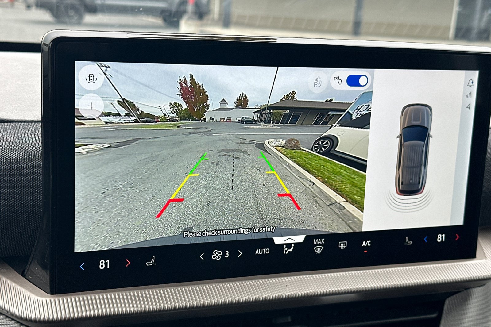 Certified 2026 Ford Explorer Active RWD image 18