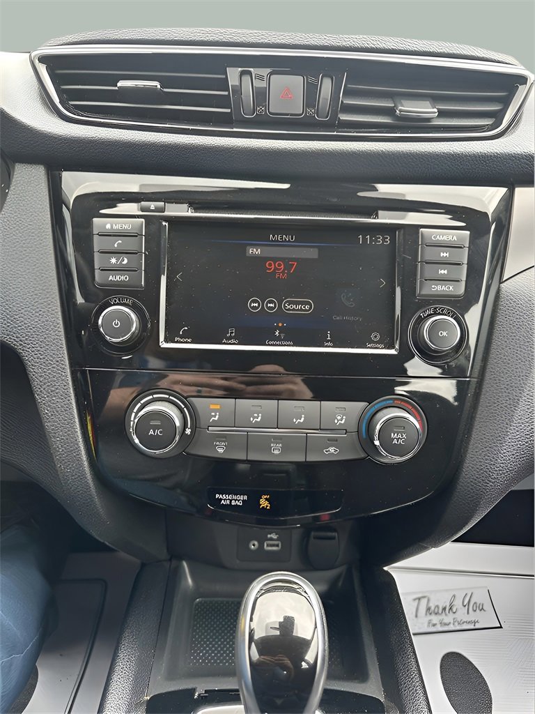 Used 2021 Nissan Rogue Sport S image 24