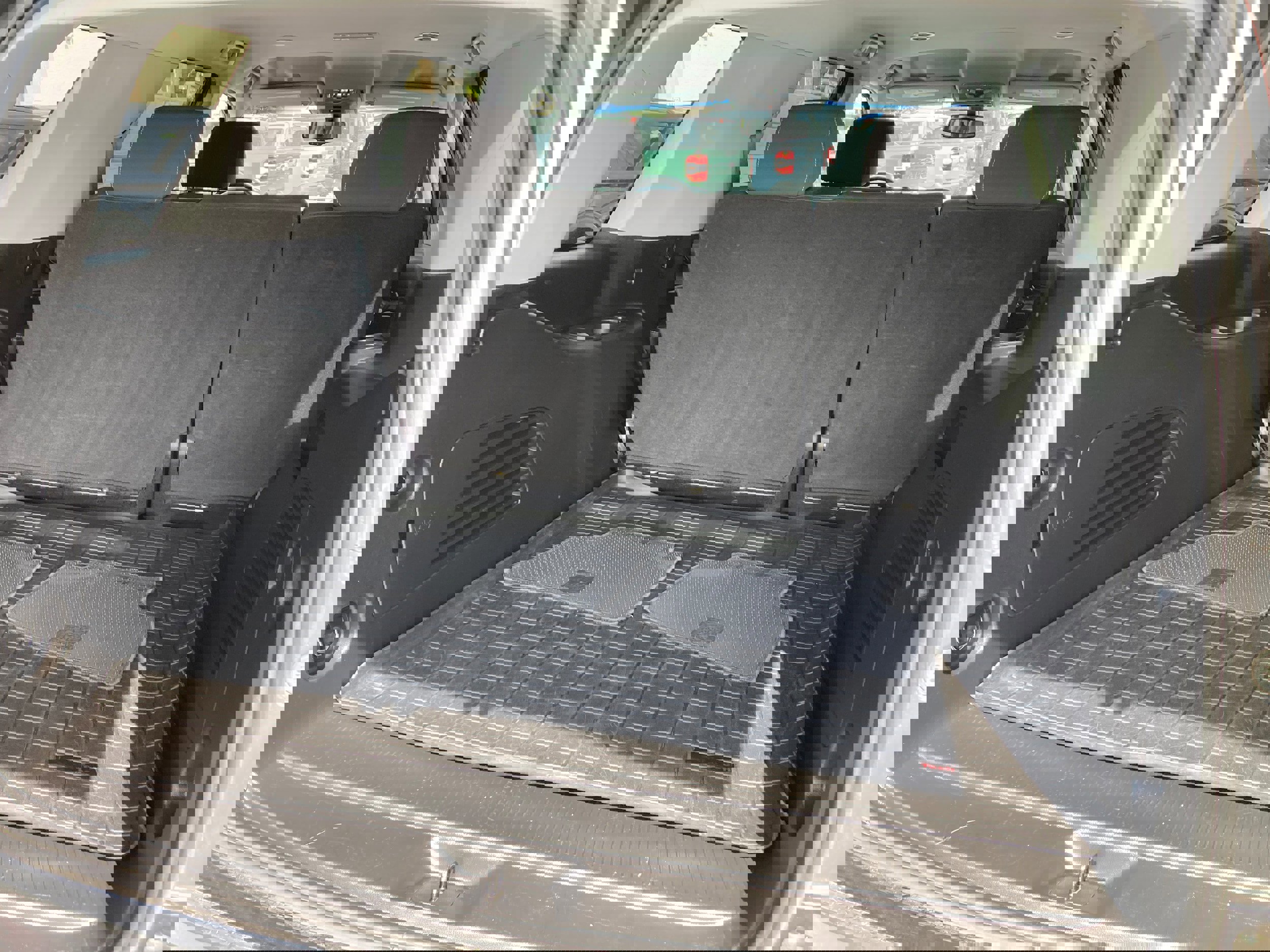 Used 2020 Chevrolet Tahoe LS image 14