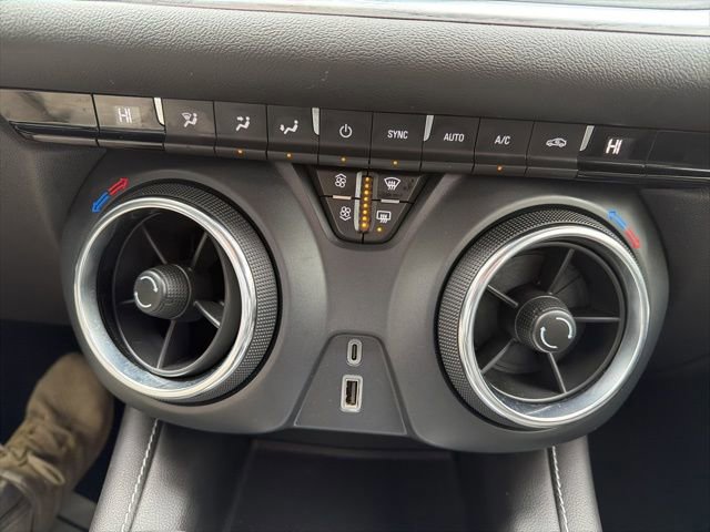 Used 2023 Chevrolet Blazer LT image 30