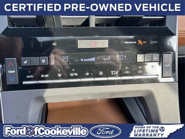 Used 2022 Toyota Avalon Limited image 31