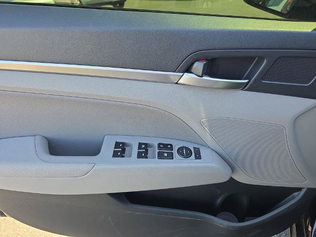 Used 2020 Hyundai Elantra Value Edition FWD image 17