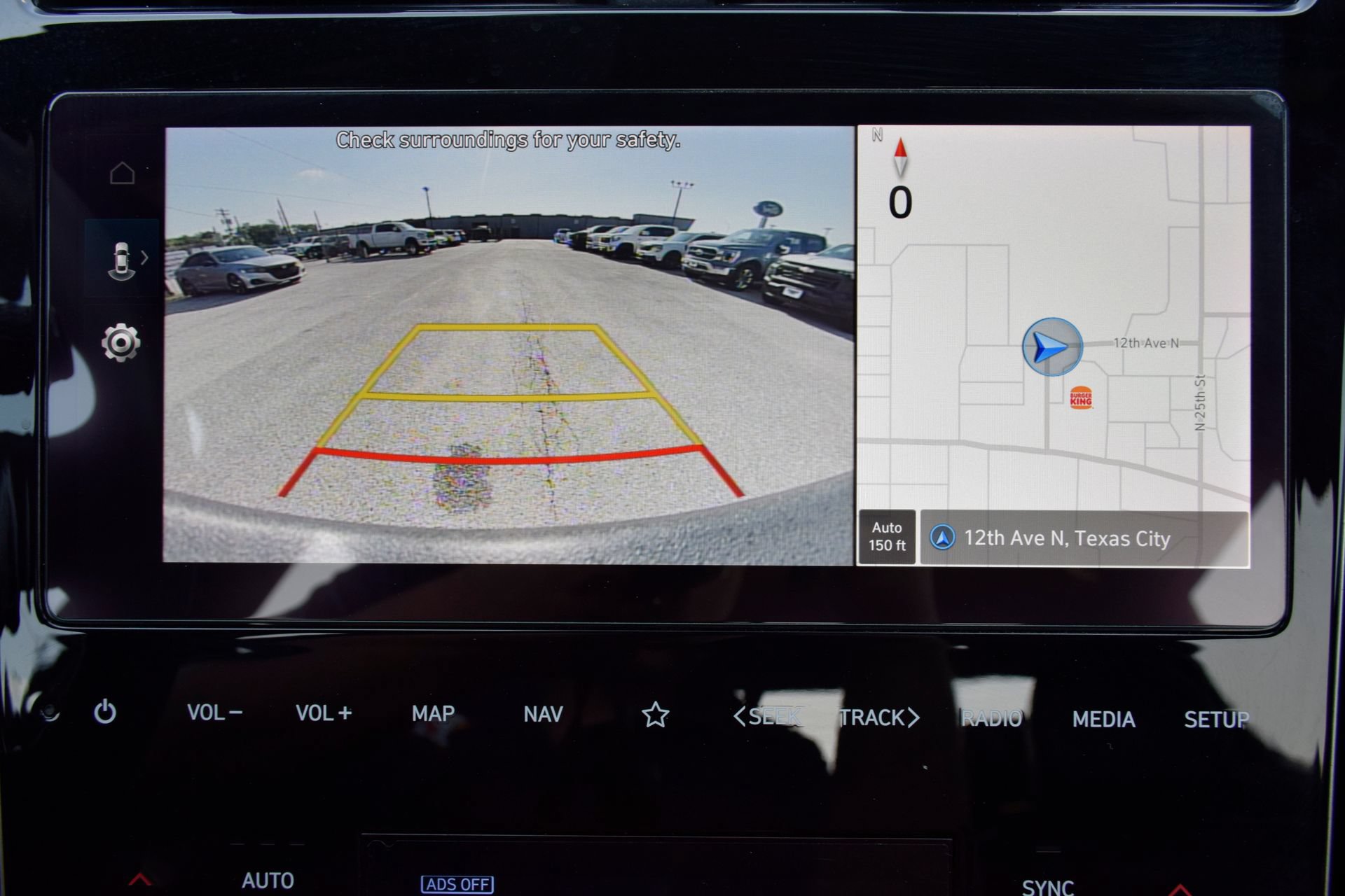 Used 2024 Hyundai Santa Cruz Night AWD/4WD image 13