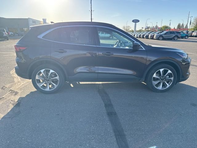 Certified 2023 Ford Escape Platinum w/ Premium Technology Package AWD/4WD image 11