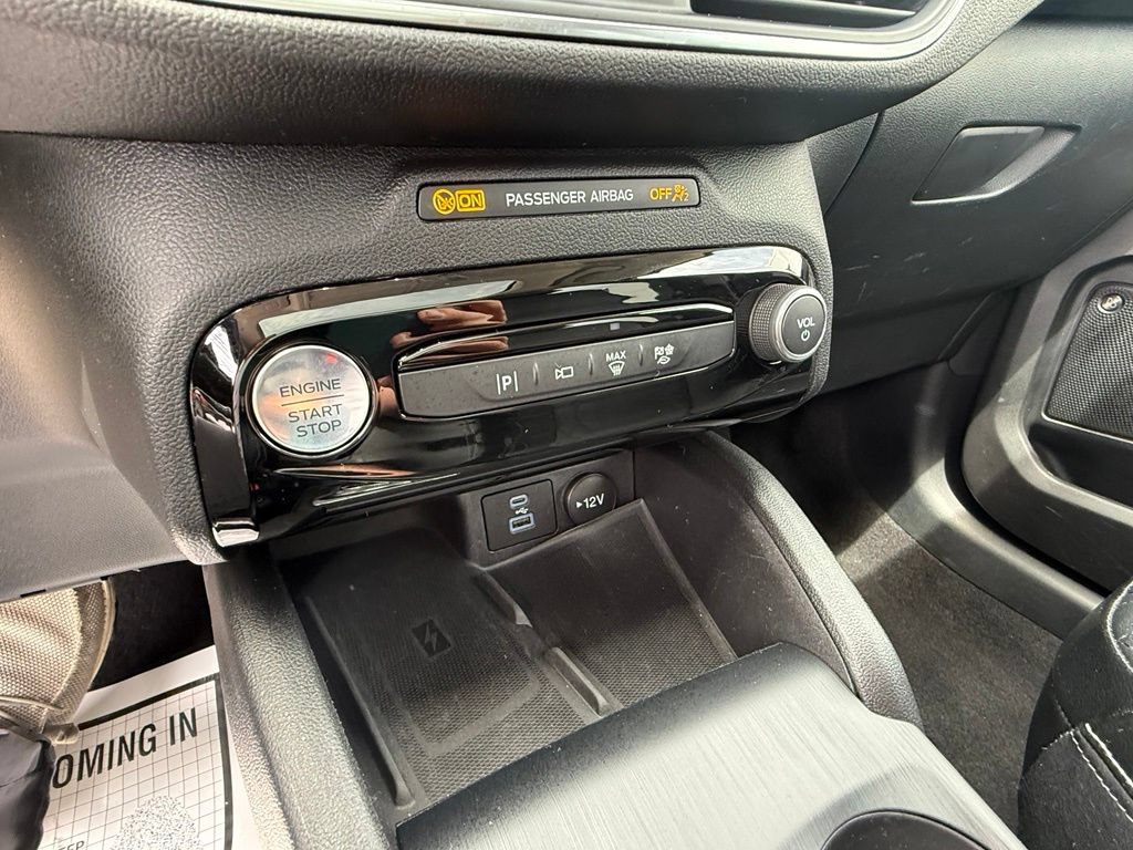 Certified 2023 Ford Escape Platinum w/ Premium Technology Package AWD/4WD image 25