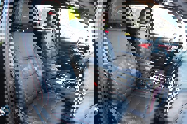 Used 2024 Chevrolet Traverse Z71 w/ Enhanced Driving Package image 11