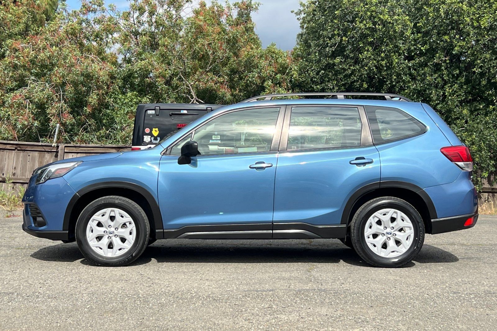 Used 2023 Subaru Forester AWD/4WD image 7