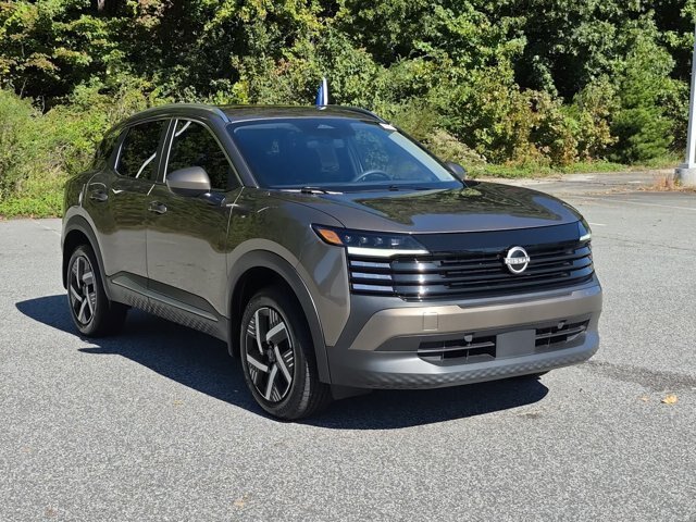 Used 2025 Nissan Kicks SV w/ SV Premium Package FWD image 1