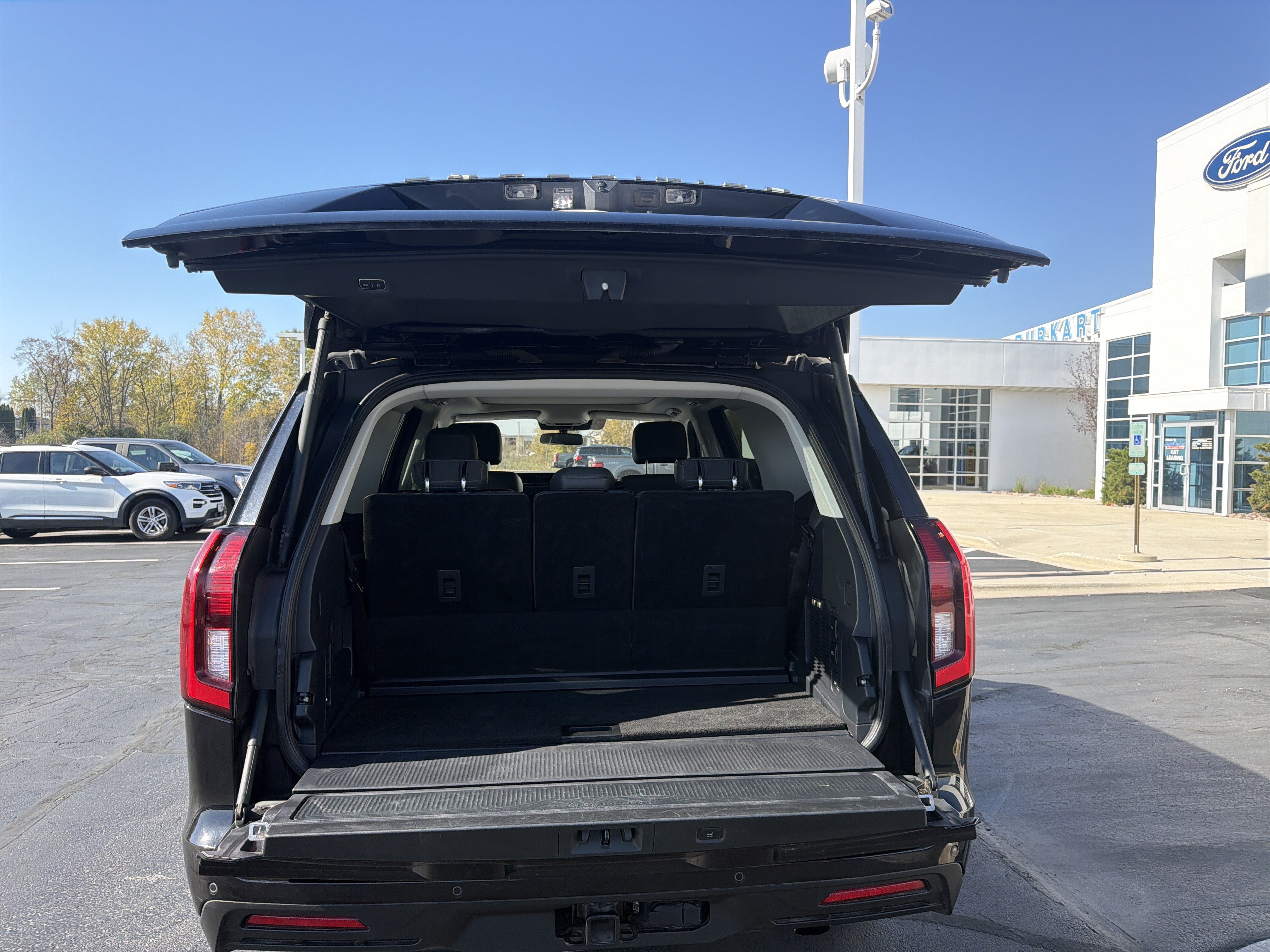 Certified 2025 Ford Expedition Active AWD/4WD image 12