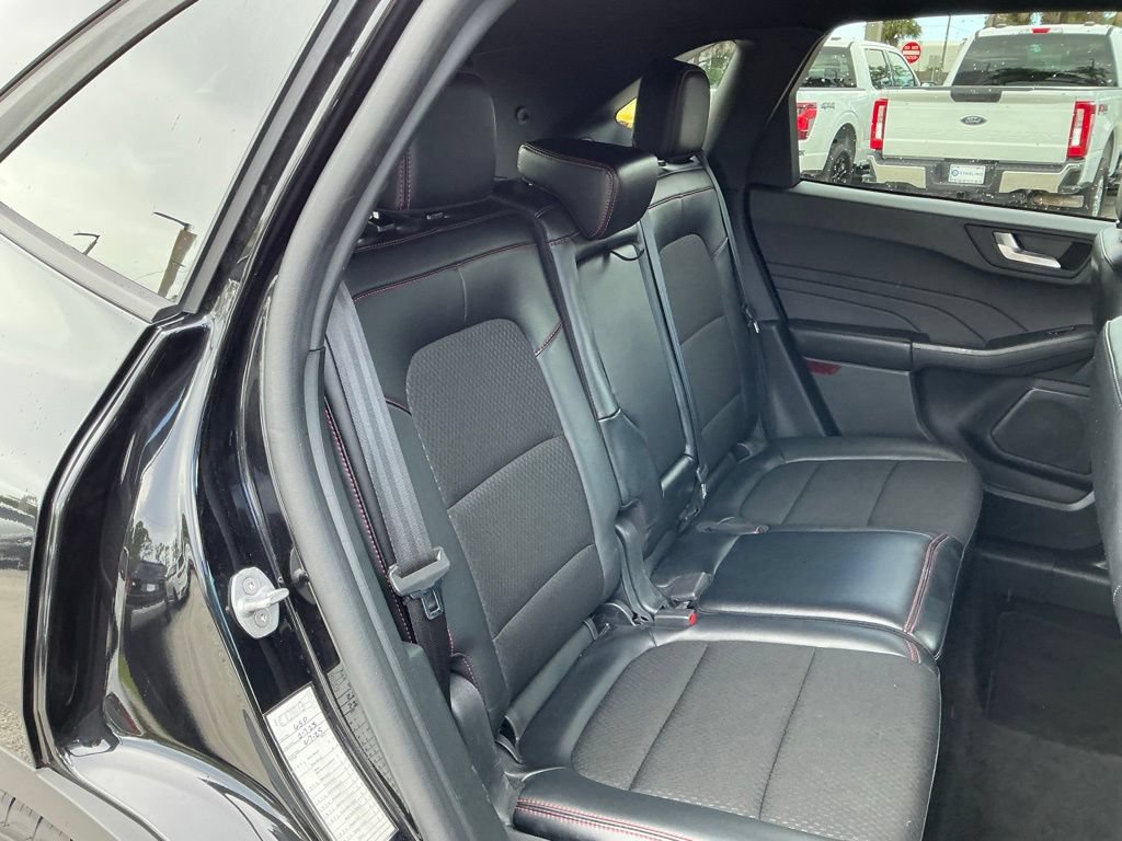 Certified 2025 Ford Escape ST-Line FWD image 20