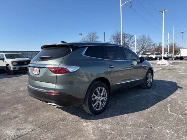 Used 2022 Buick Enclave Essence w/ Experience Buick Package image 5