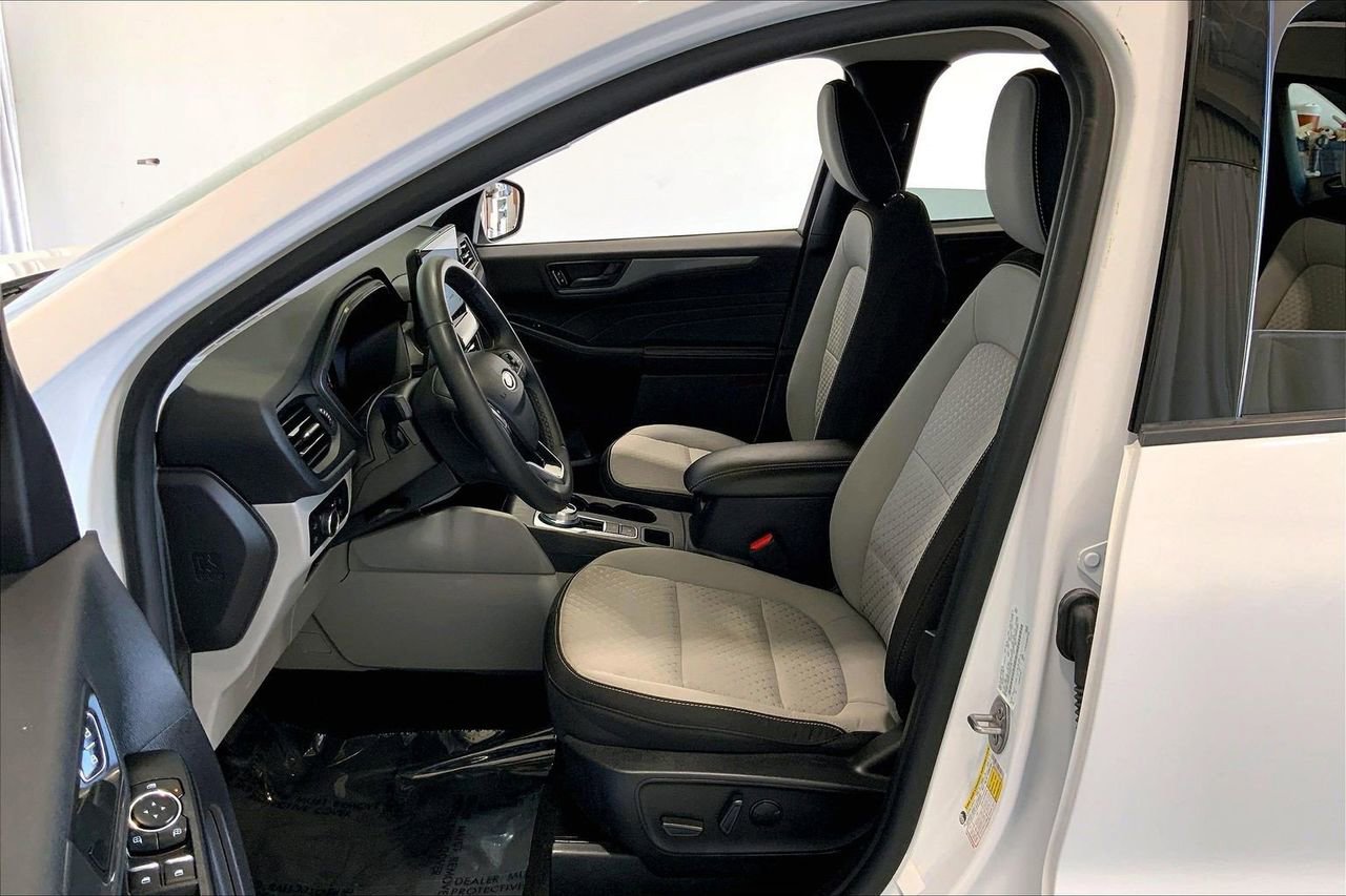 Certified 2023 Ford Escape Active w/ Tech Pack #1 FWD image 18
