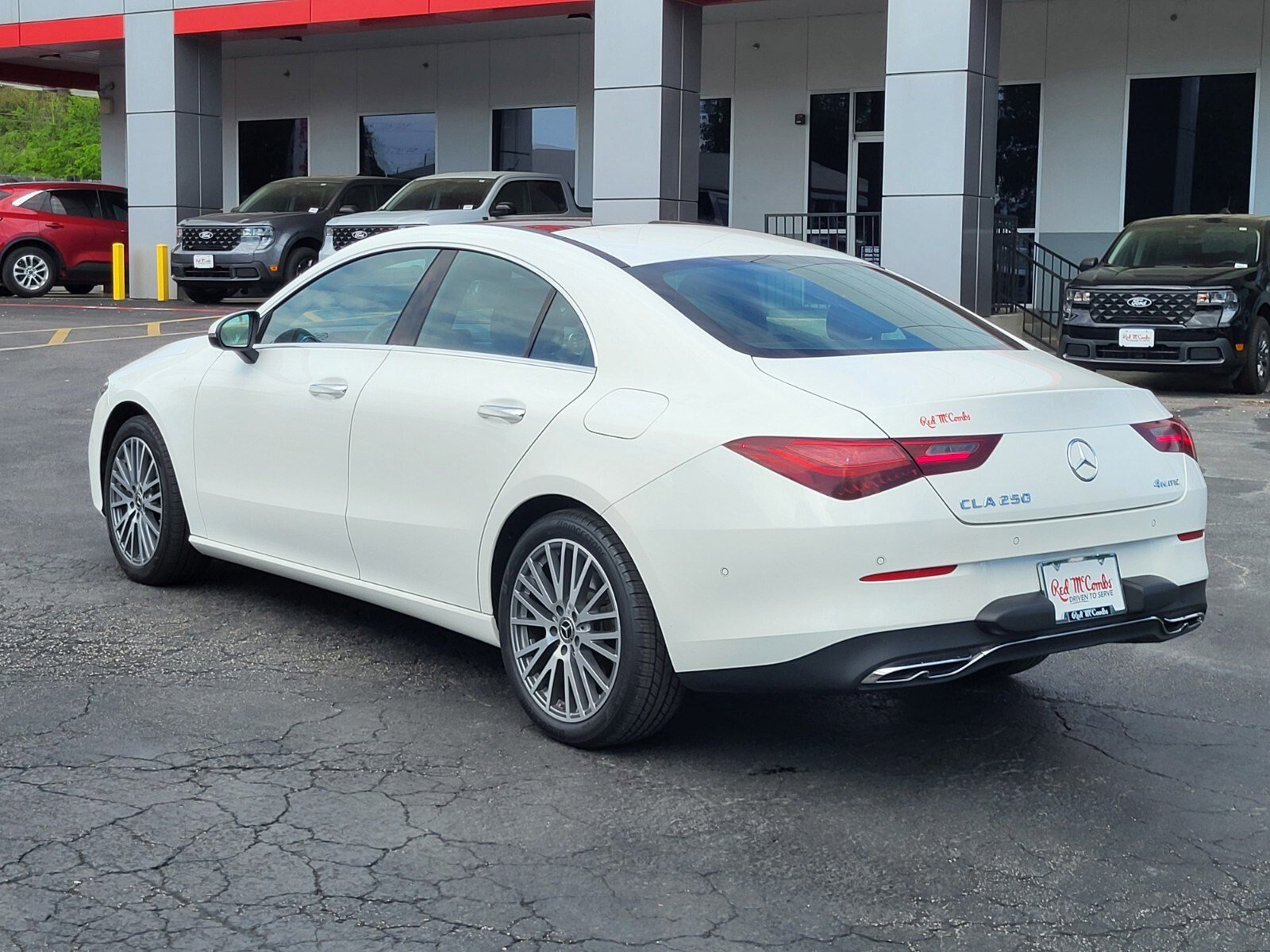 Used 2025 Mercedes-Benz CLA 250 4MATIC image 5