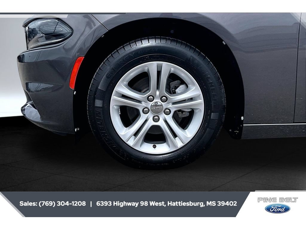 Used 2021 Dodge Charger SXT RWD image 7