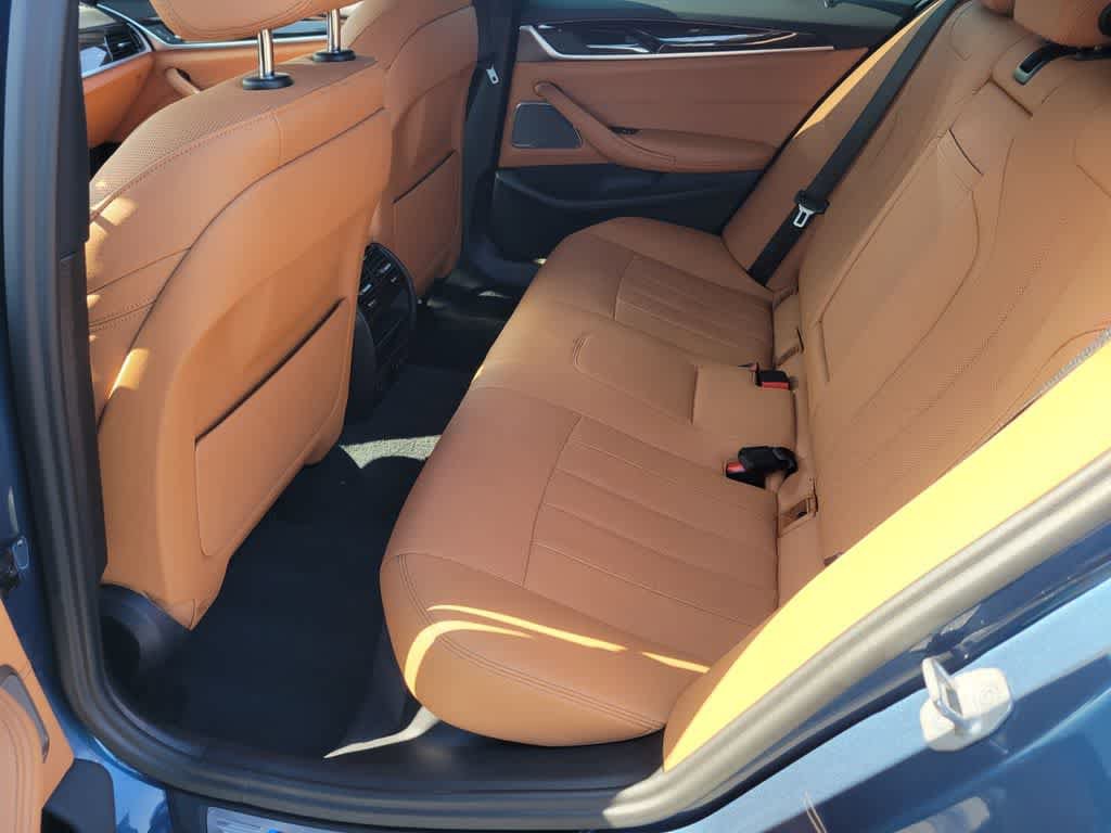 Used 2023 BMW 530i w/ M Sport Package RWD image 12