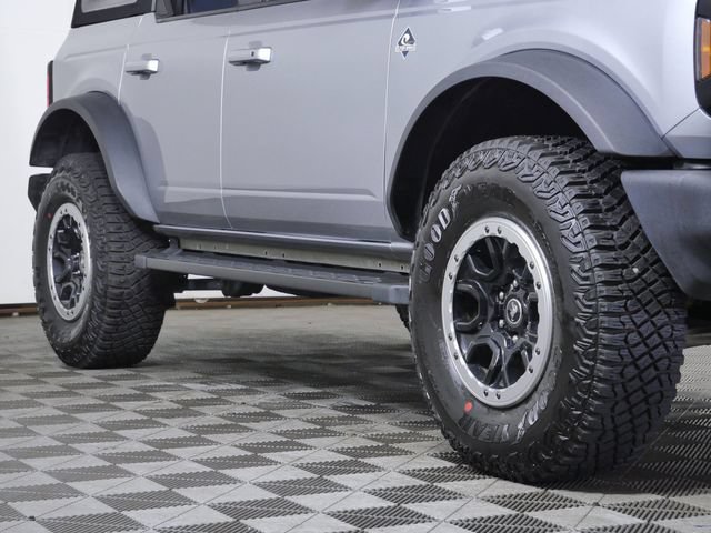 Certified 2022 Ford Bronco Outer Banks w/ Sasquatch Package AWD/4WD image 2