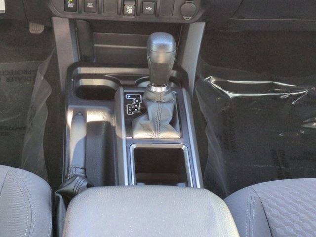 Used 2022 Toyota Tacoma SR5 w/ Technology Package image 19