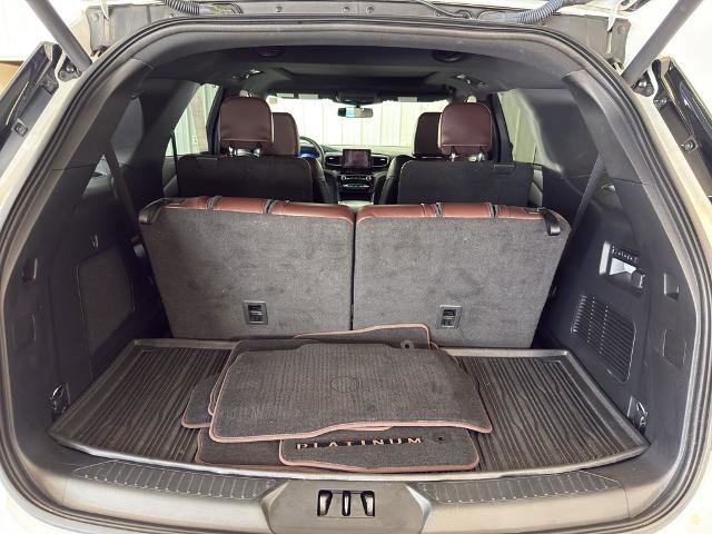 Certified 2023 Ford Explorer Platinum w/ Class IV Trailer Tow Package AWD/4WD image 9