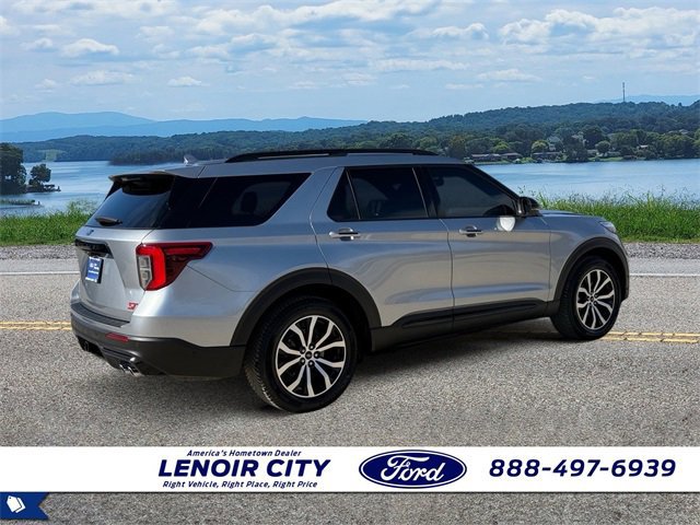 Certified 2020 Ford Explorer ST w/ Premium Technology Package image 5