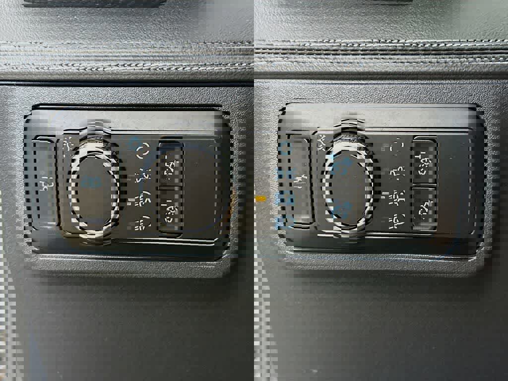 Certified 2024 Ford Mustang Premium image 24