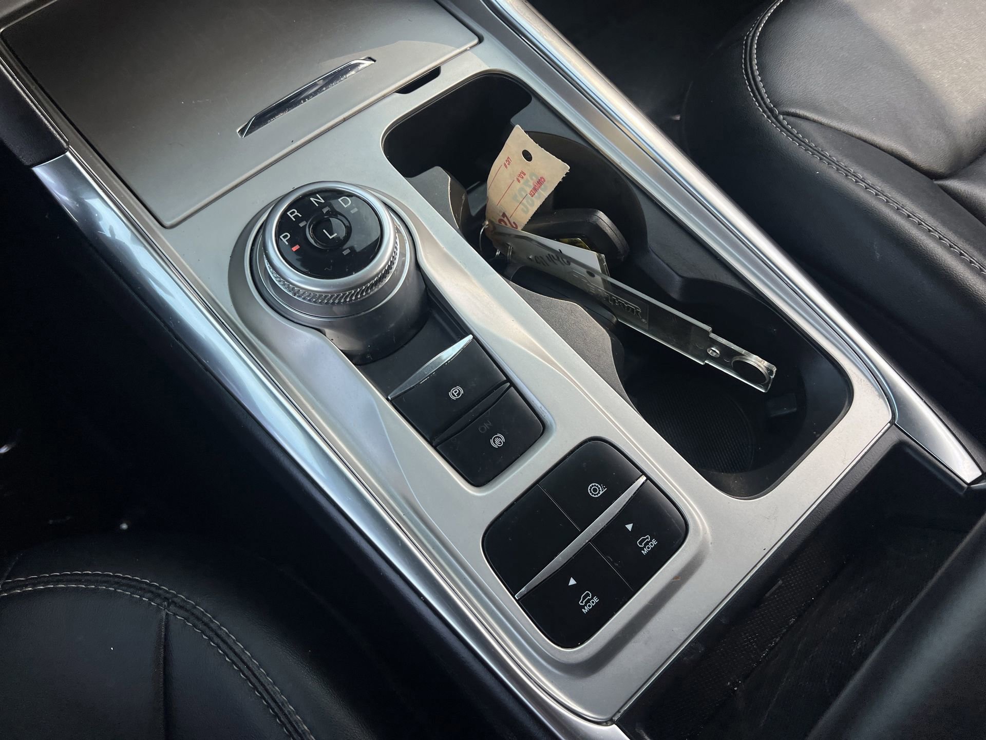 Certified 2022 Ford Explorer XLT w/ Equipment Group 202A image 15