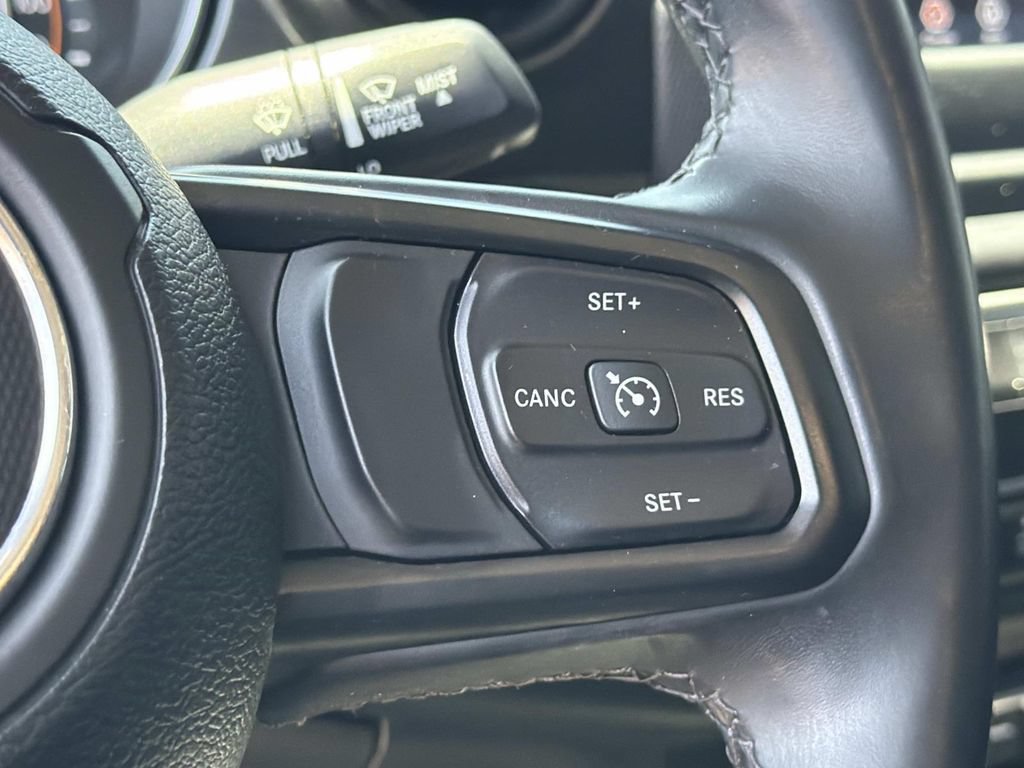 Used 2021 Jeep Gladiator Sport AWD/4WD image 13