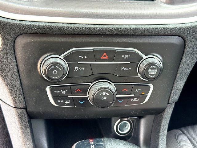 Used 2022 Dodge Charger SXT RWD image 20