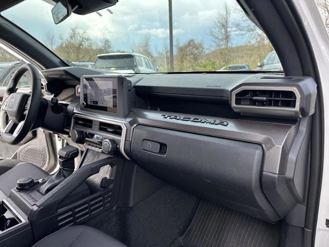 Used 2025 Toyota Tacoma TRD Sport AWD/4WD image 19