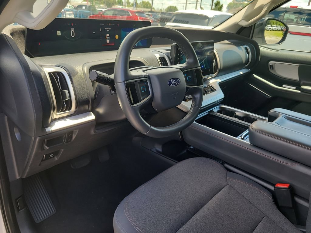 Certified 2025 Ford Expedition Max Active RWD image 19