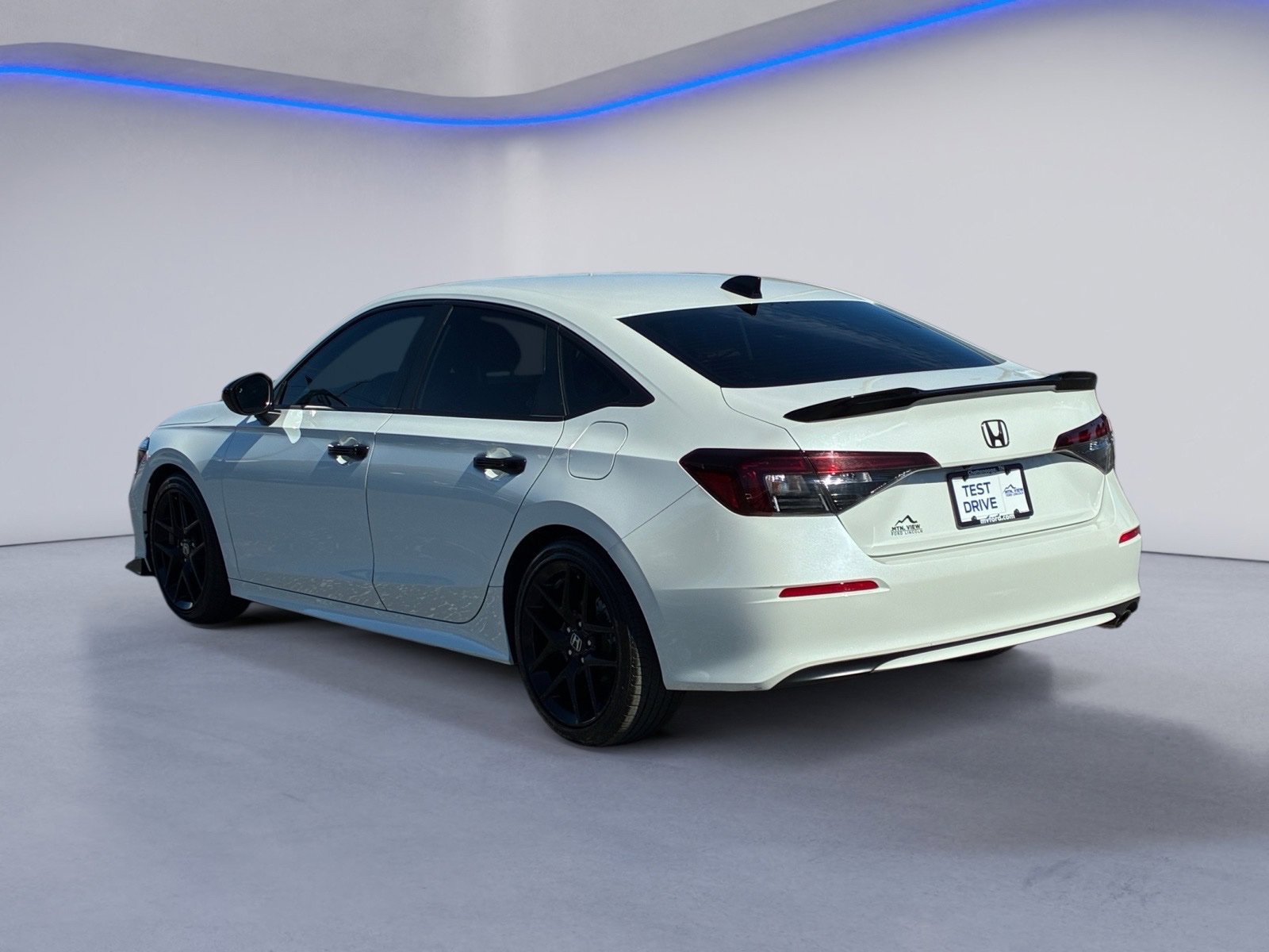 Used 2025 Honda Civic Sport image 3