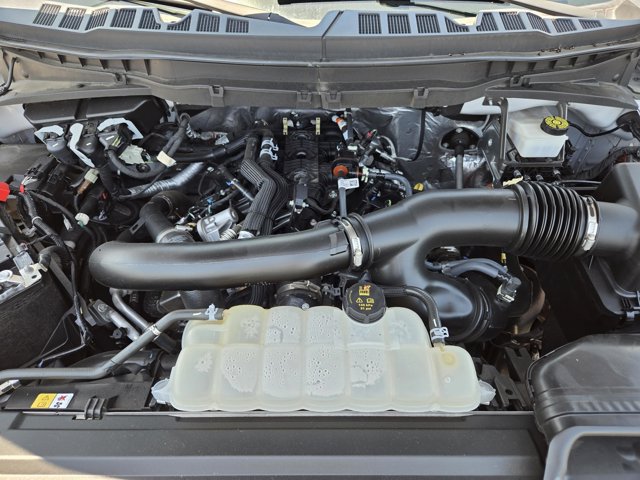 Certified 2024 Ford F150 Platinum w/ FX4 Off-Road Package AWD/4WD image 26
