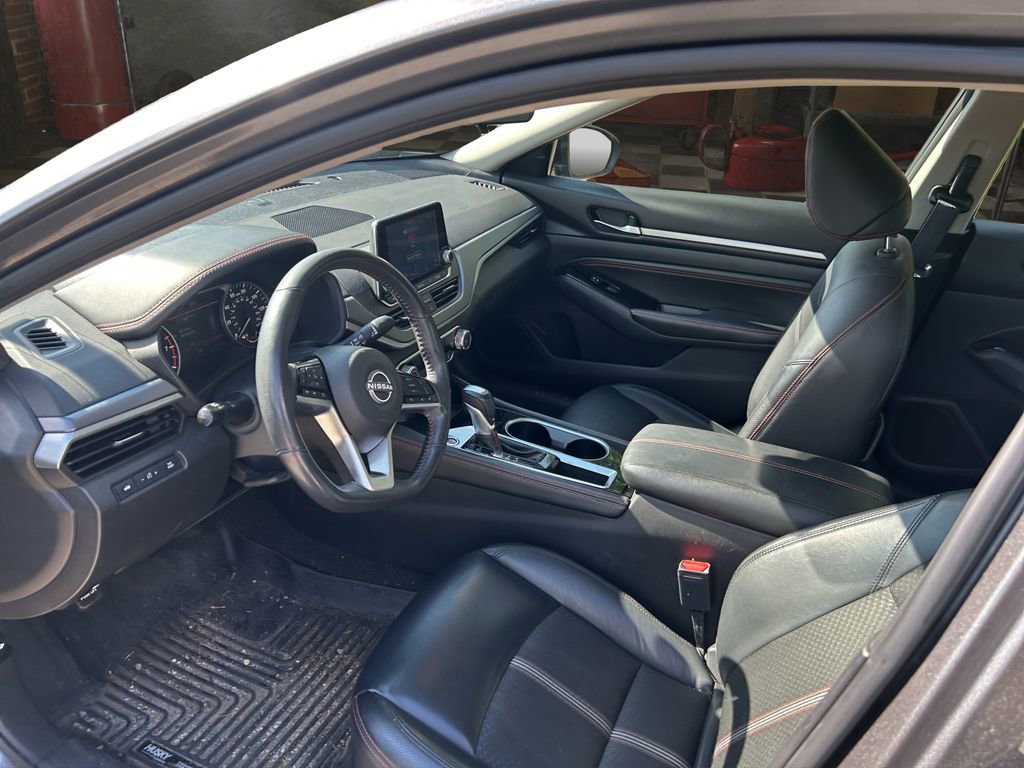 Used 2023 Nissan Altima 2.5 SR FWD image 19