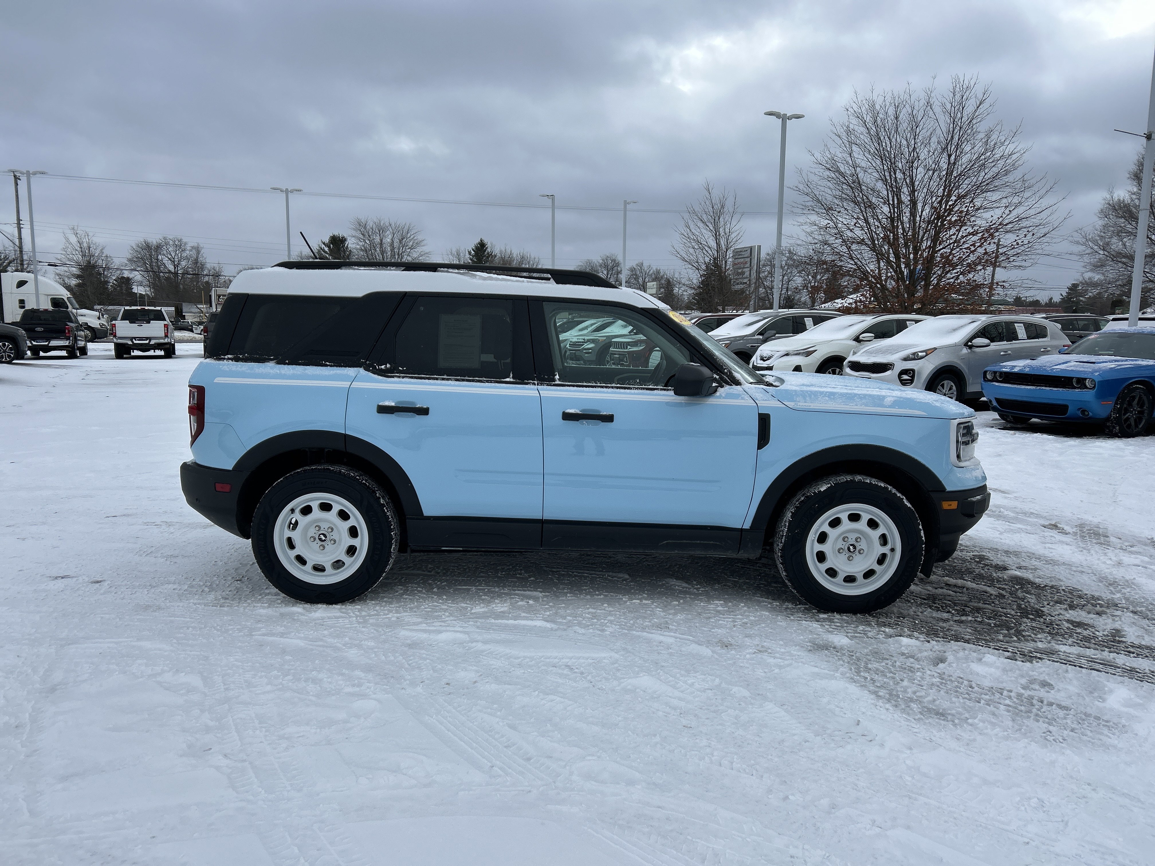 Certified 2023 Ford Bronco Sport Heritage w/ Heritage Convenience Package image 2